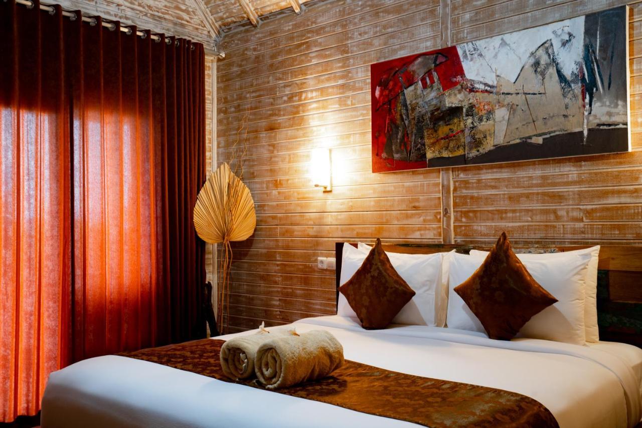 Gara Gara Sea View Hotel Batununggul ภายนอก รูปภาพ