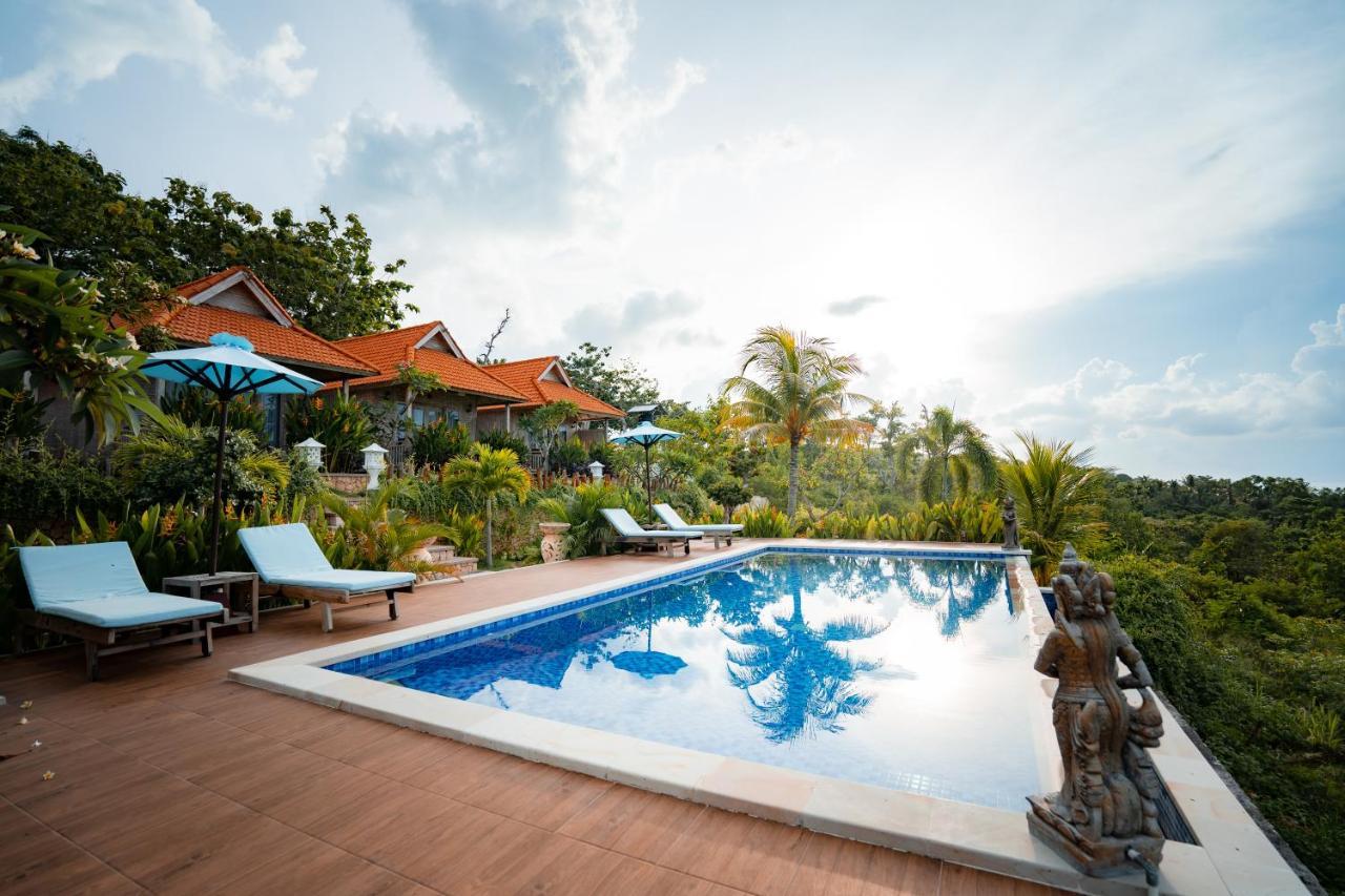 Gara Gara Sea View Hotel Batununggul ภายนอก รูปภาพ