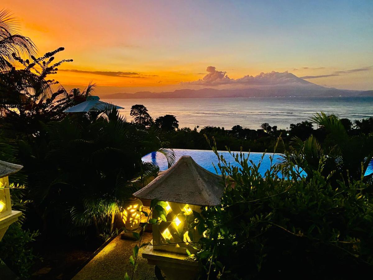 Gara Gara Sea View Hotel Batununggul ภายนอก รูปภาพ