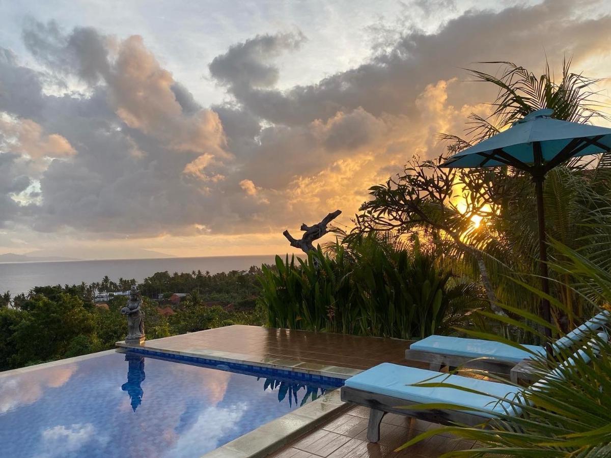 Gara Gara Sea View Hotel Batununggul ภายนอก รูปภาพ